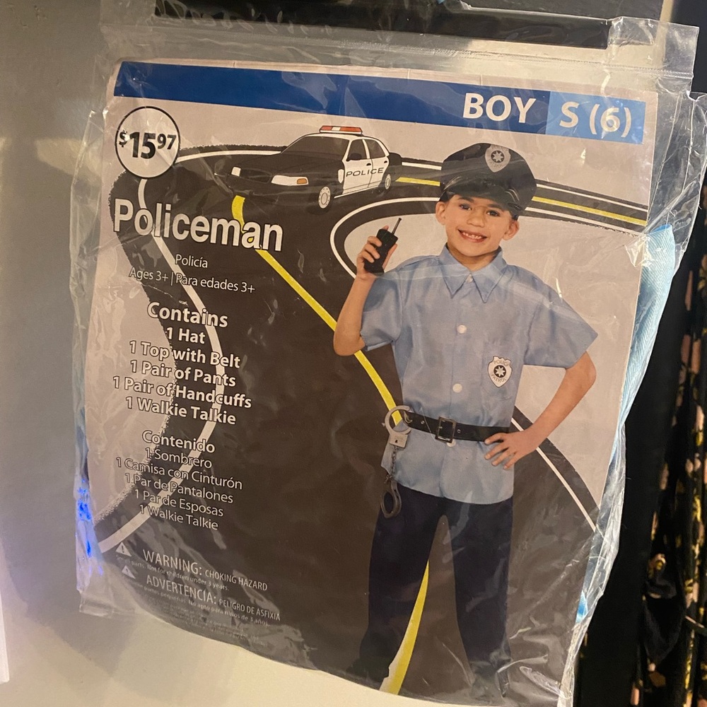 Policeman costume 👮‍♀️ 🎃